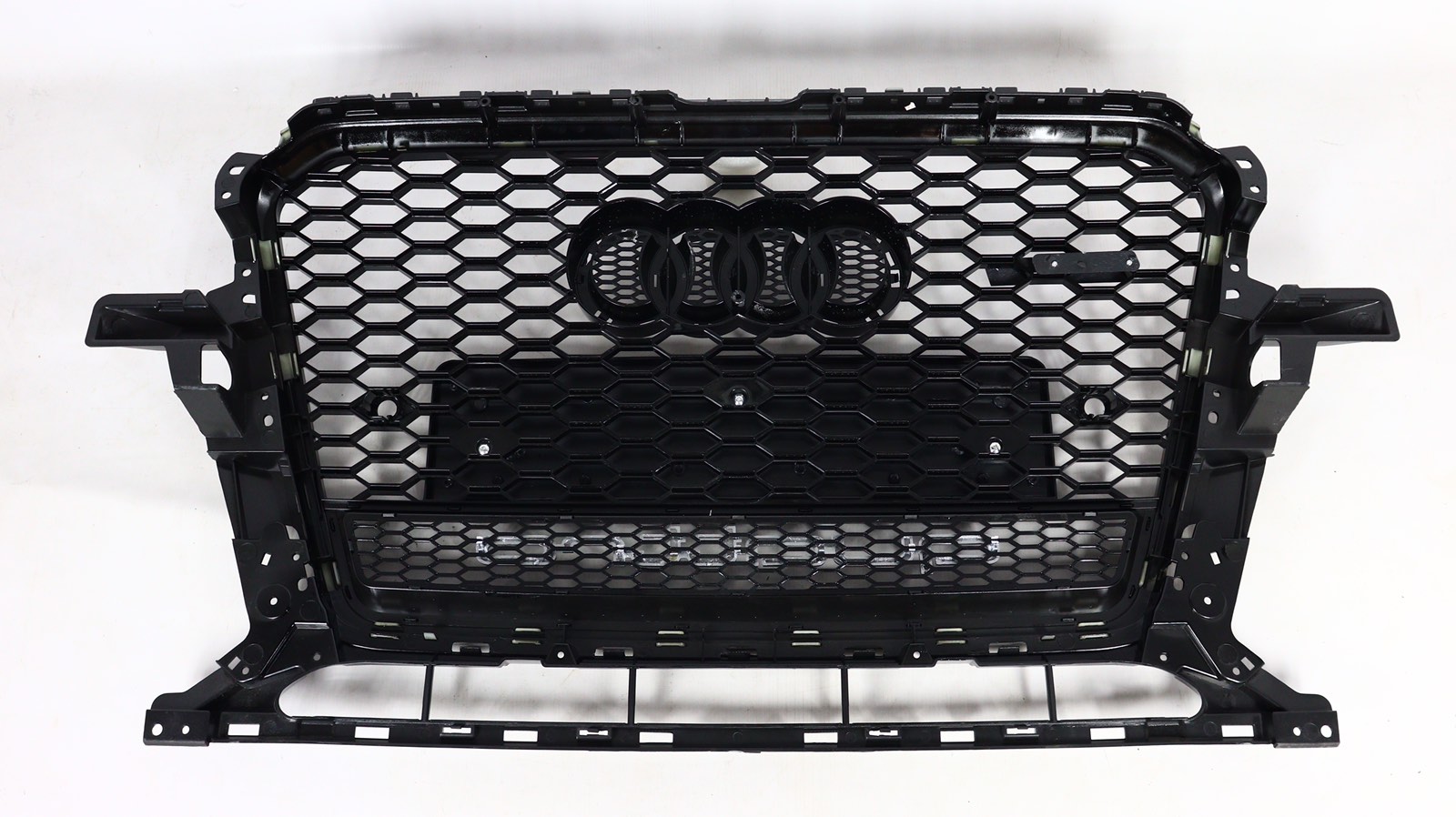 Atrapa grill Audi Q5 8R 2012-2015 po liftingu styl RSQ5 Black Quattro