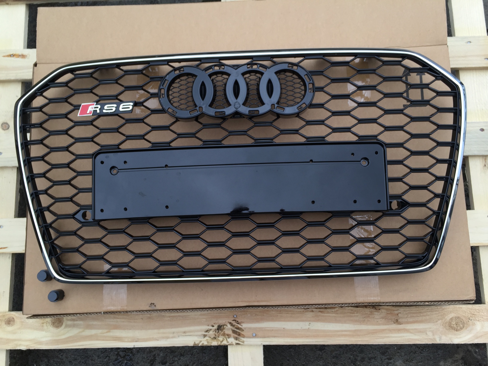 Atrapa grill Audi A6 2015-2018 C7 po liftingu styl RS6 Chrom