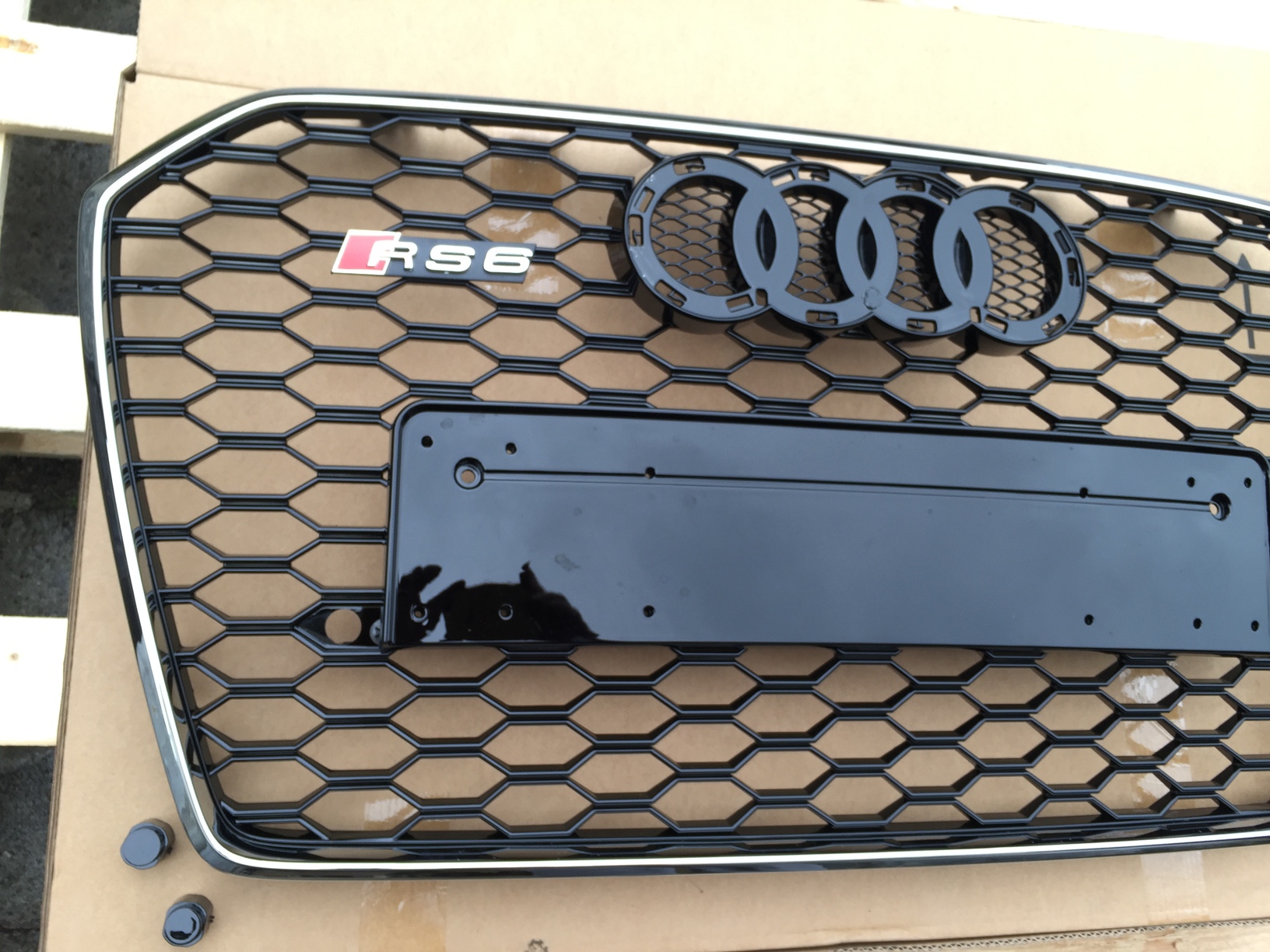 Atrapa grill Audi A6 2015-2018 C7 po liftingu styl RS6 Chrom