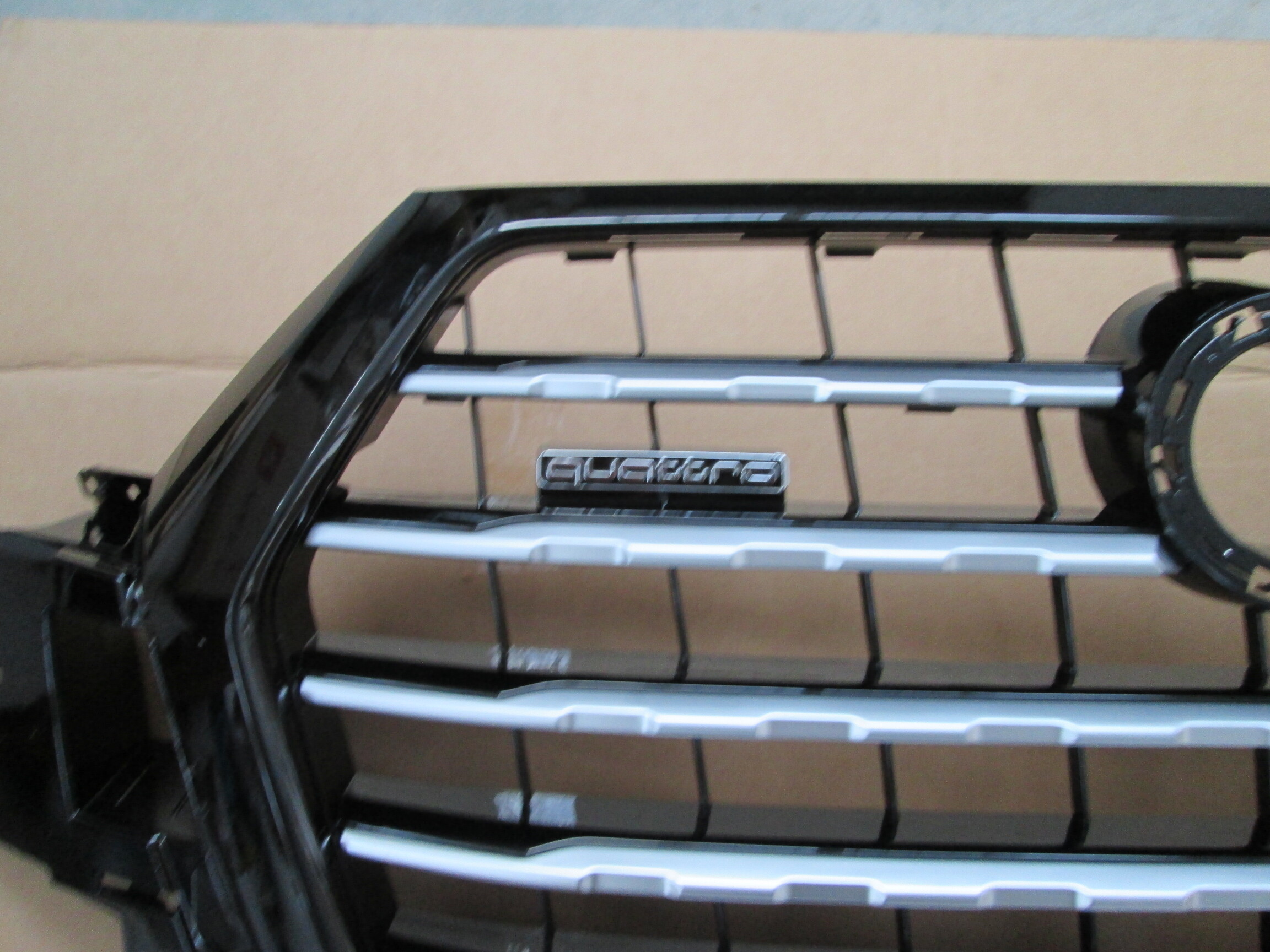 Atrapa grill Audi Q7 4M 2015- styl SQ7 Chrom Quattro