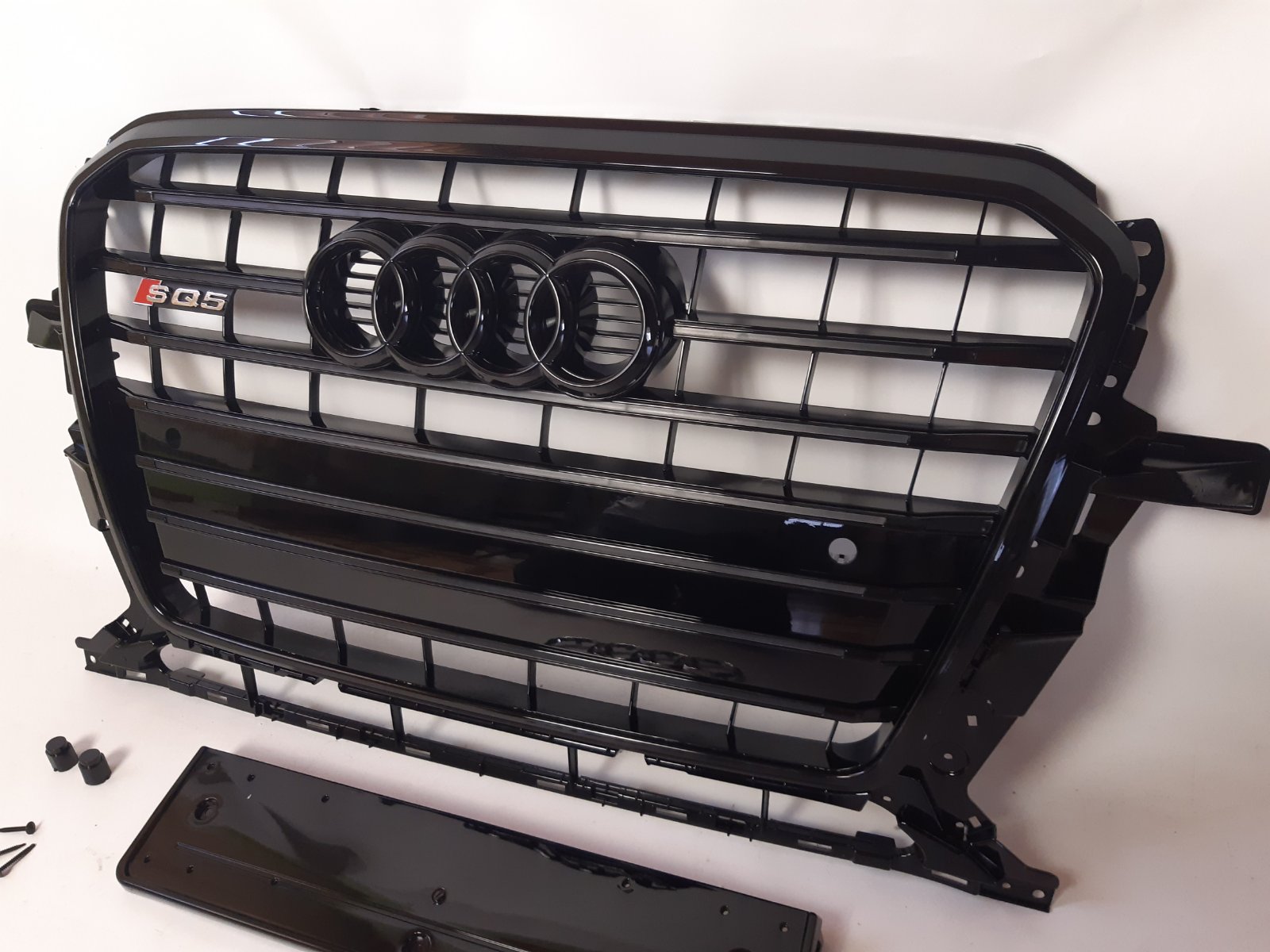 Atrapa grill Audi Q5 8R 2012-2015 po liftingu styl SQ5 Black