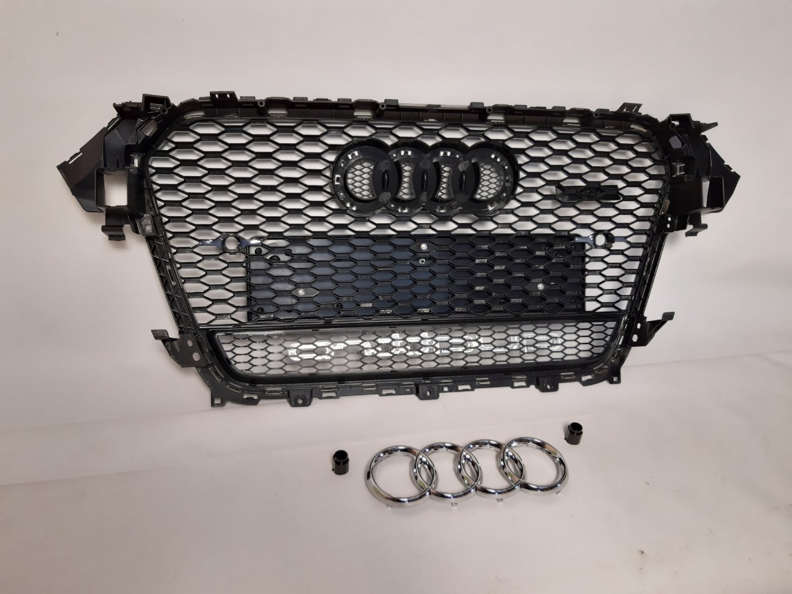 Atrapa grill Audi A4 2011-2014 B8 po liftingu styl RS4 Black Quattro