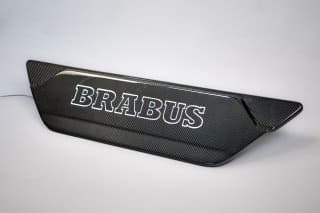Nakładka tylnej drzwi karbonowa Mercedes-Benz W463A W464 2018-2024 G-klasa styl Brabus led podświetlana