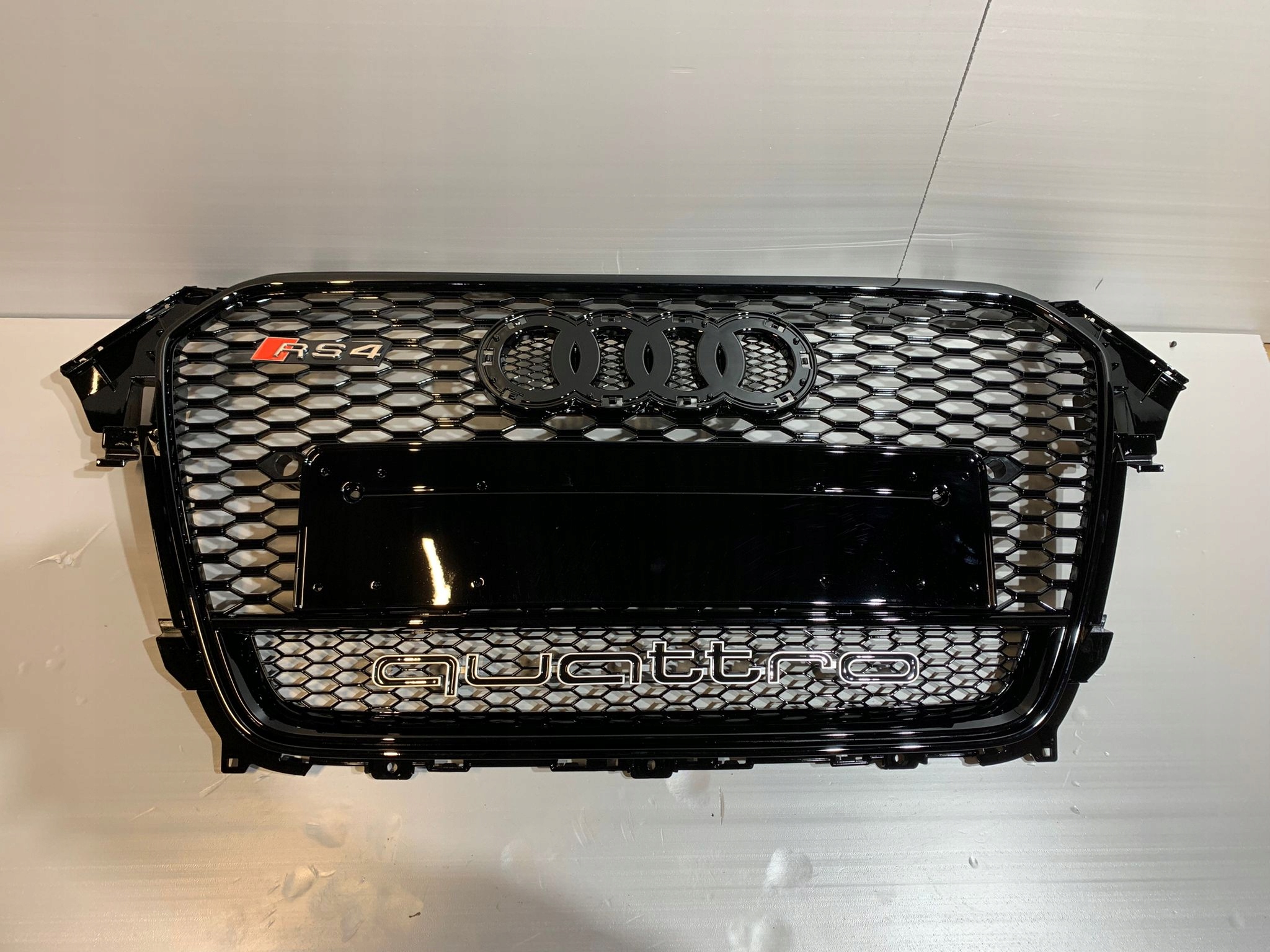 Atrapa grill Audi A4 2011-2014 B8 po liftingu styl RS4 Black Quattro