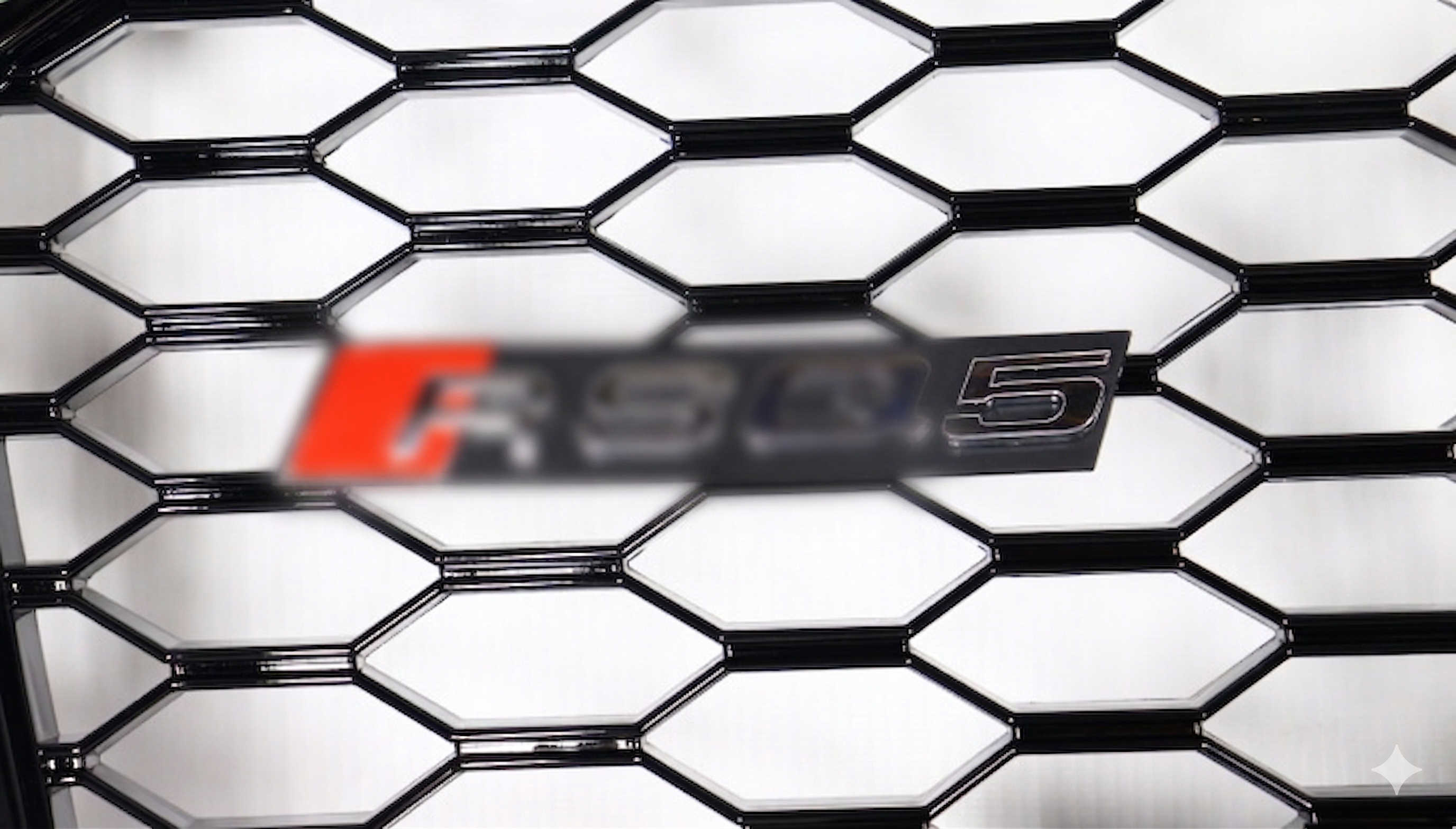 Atrapa grill Audi Q5 8R 2012-2015 po liftingu styl RSQ5 Black Quattro