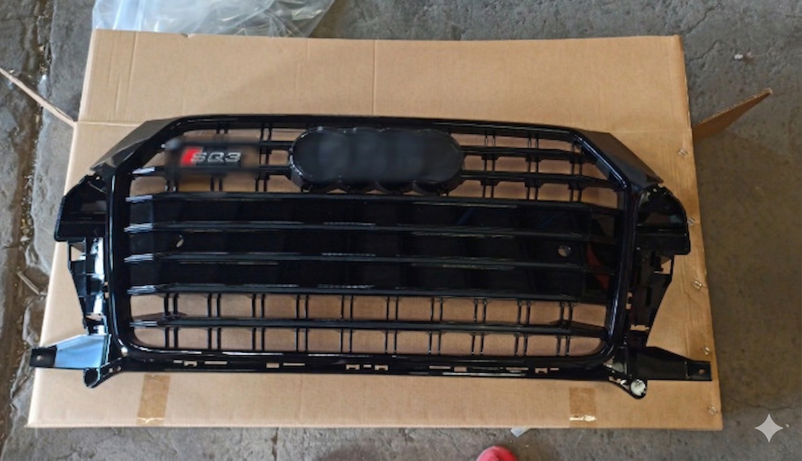  8U 2015-2018 po liftingu styl SQ3 Black