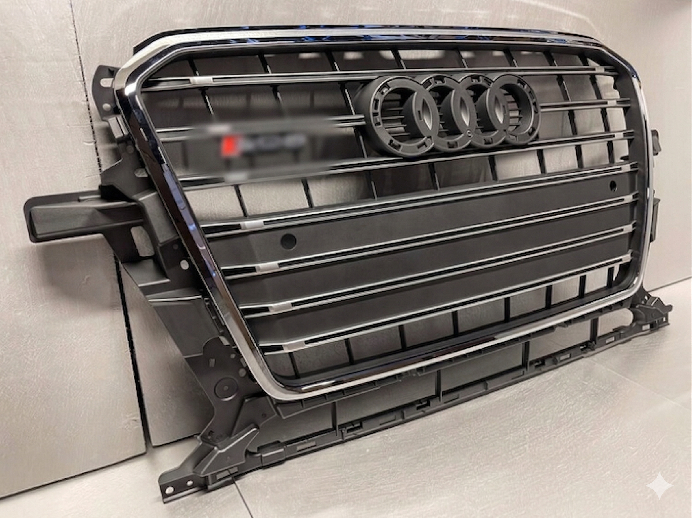  8R 2012-2015 po liftingu styl SQ5 Grey Chrom