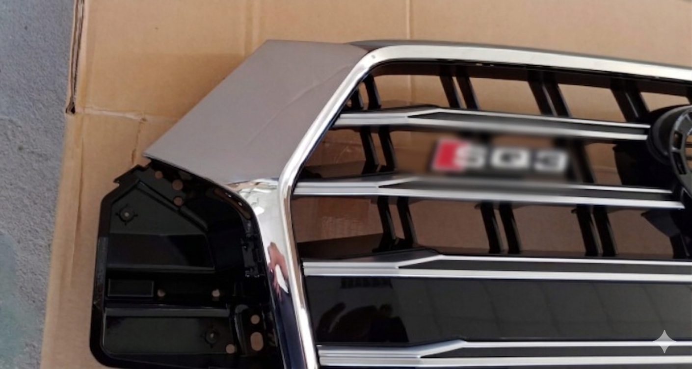 Atrapa grill Audi Q3 8U 2015-2018 po liftingu styl SQ3  Chrom