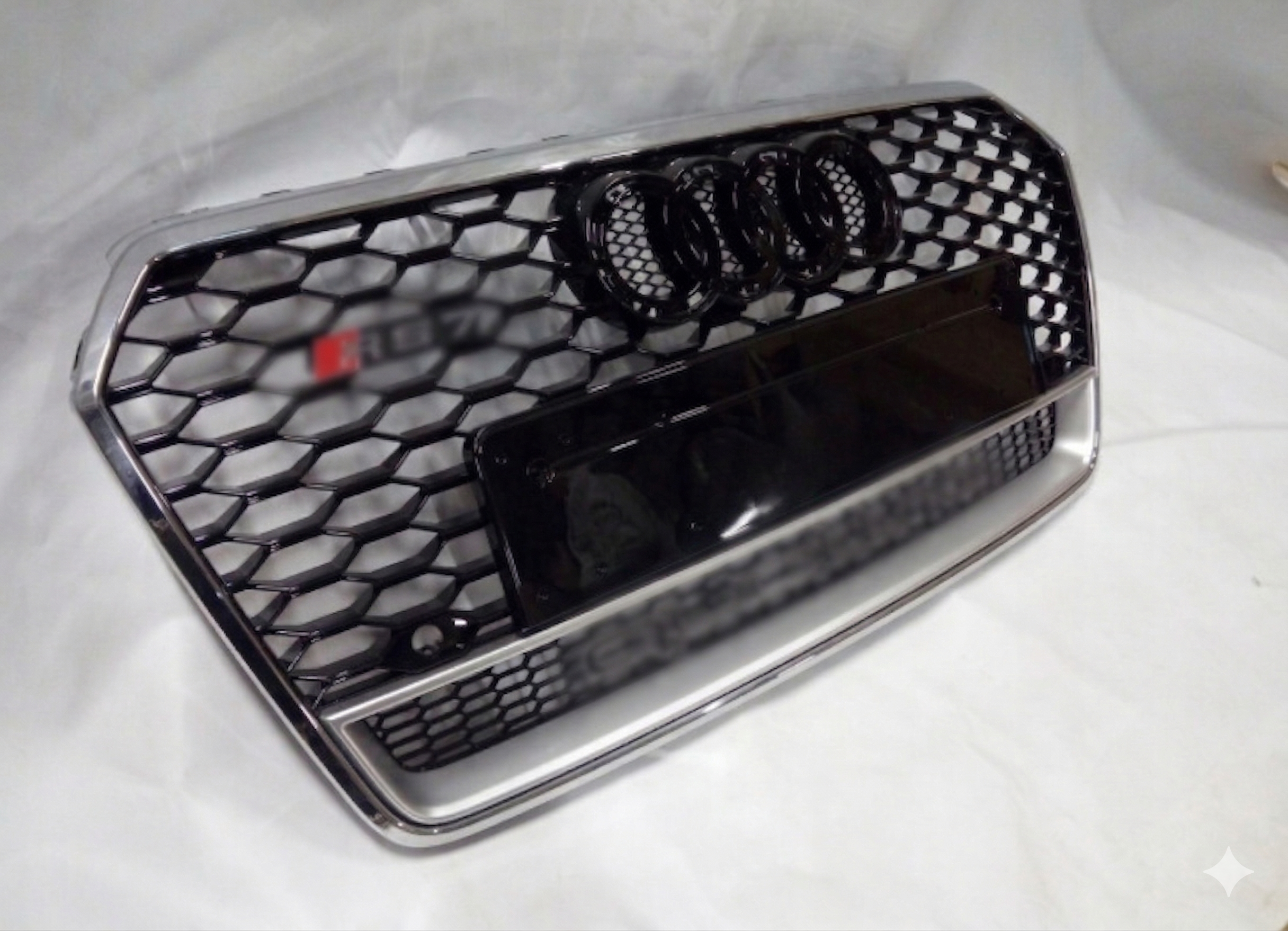 Atrapa grill do Audi A7 LIFT 4G8 (2014-2017) styl RS7 Chrom Quattro