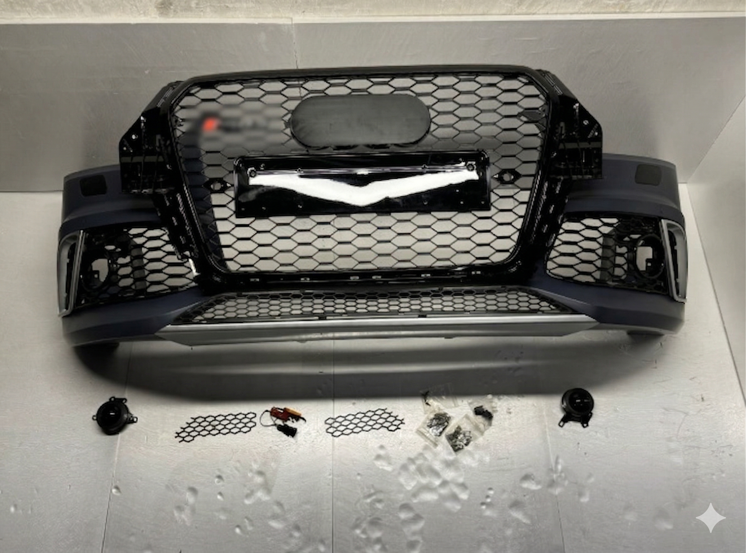 -2015 8V HATCHBACK przed liftingiem styl RSQ3 black quattro