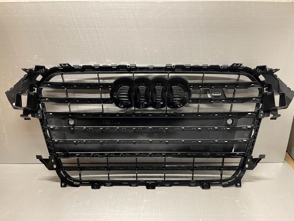 Atrapa grill Audi A4 2011-2014 B8 po liftingu styl S4 Black NAPRAWIONA