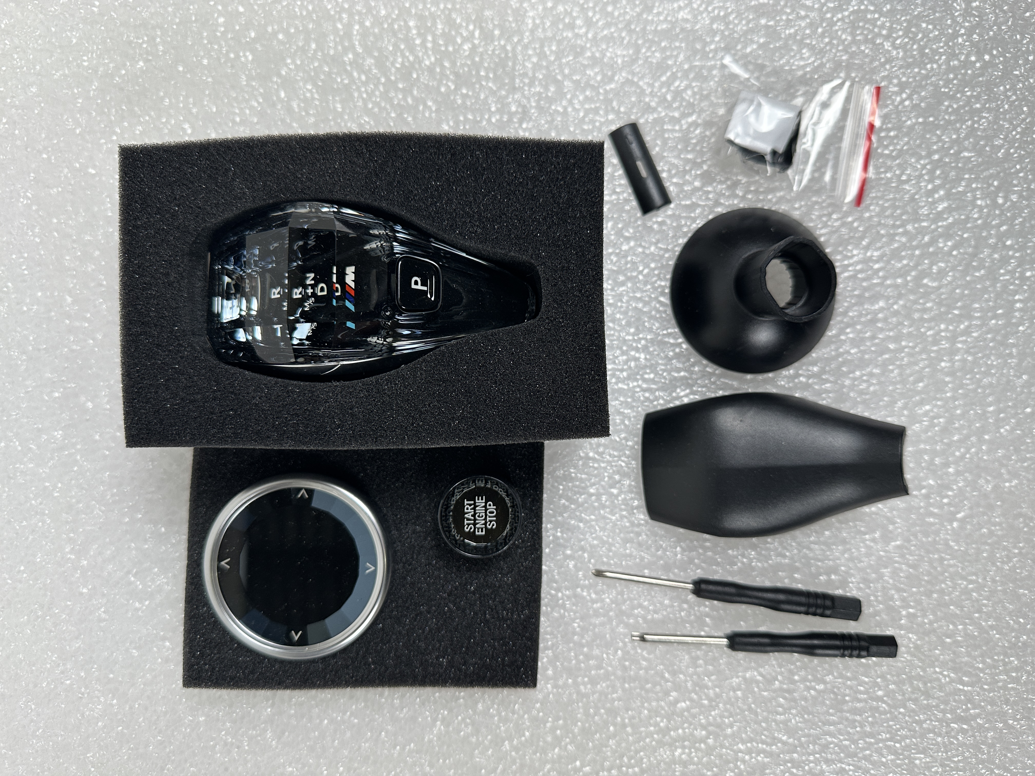 Gałka zmiany biegów krystał do BMW 5, 7, 6 GT, X3, X4 G-seria logo "M"