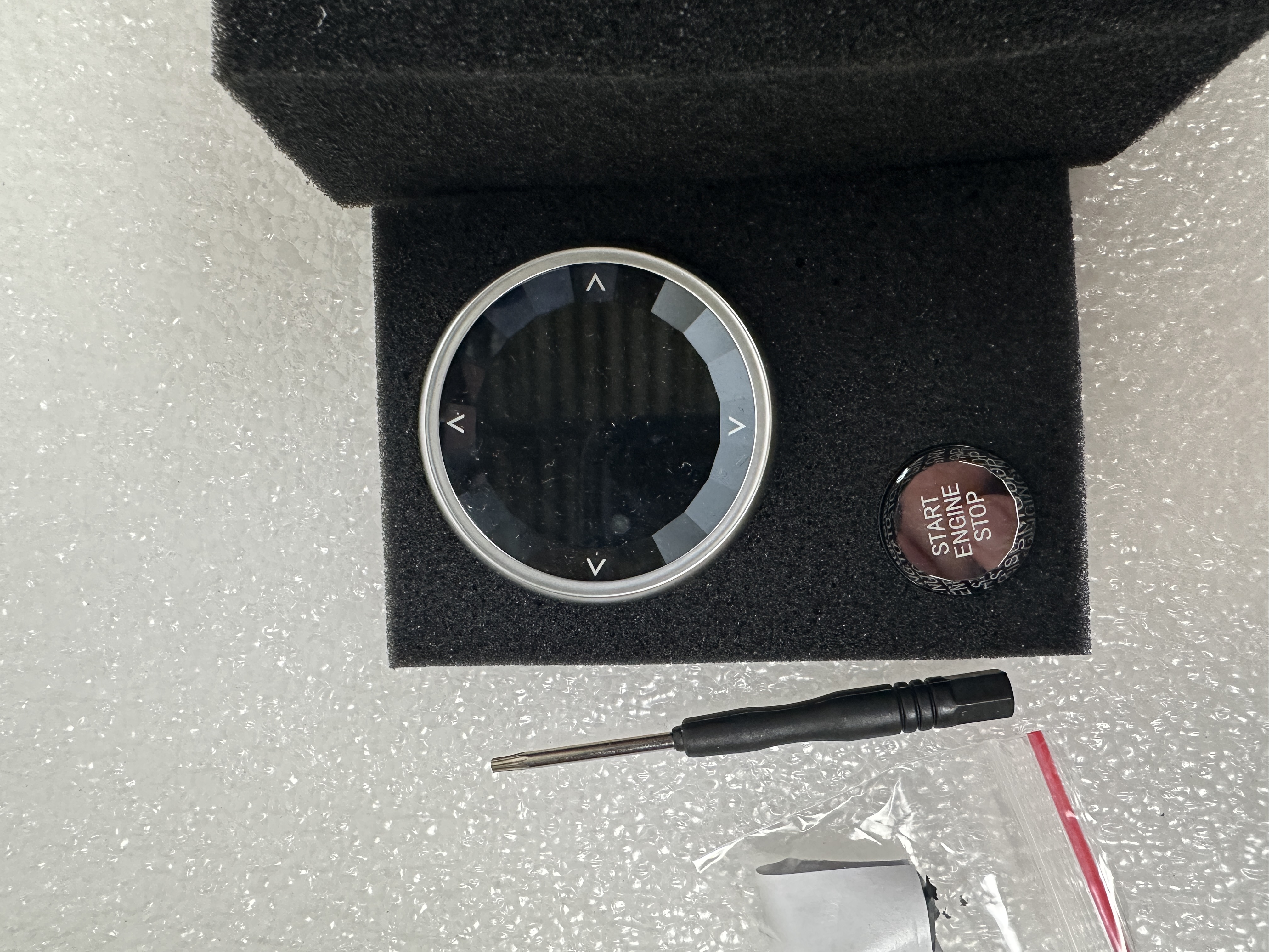 Gałka zmiany biegów krystał do BMW X3 G-seria logo "3"