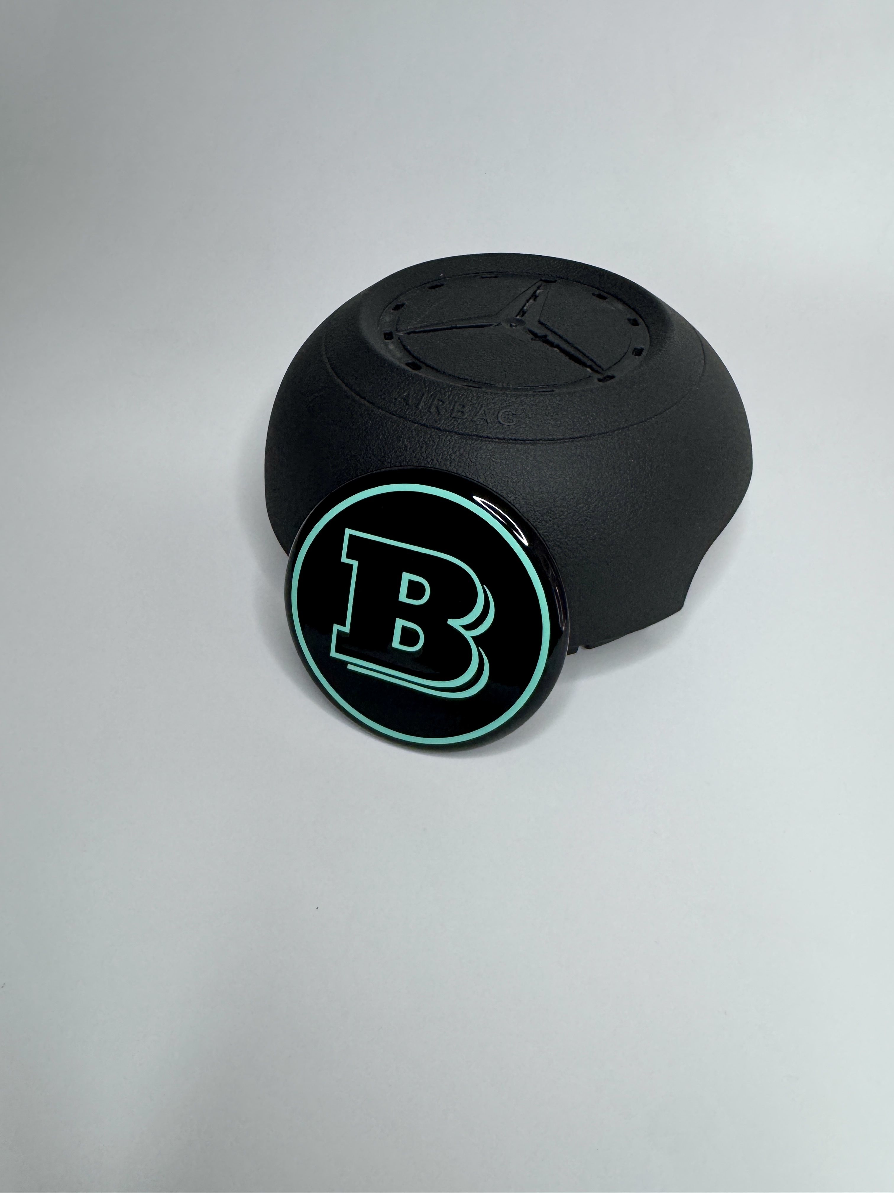 Emblemat Brabus Tiffany na poduszce powietrznej do Mercedesa G-Class 2024+