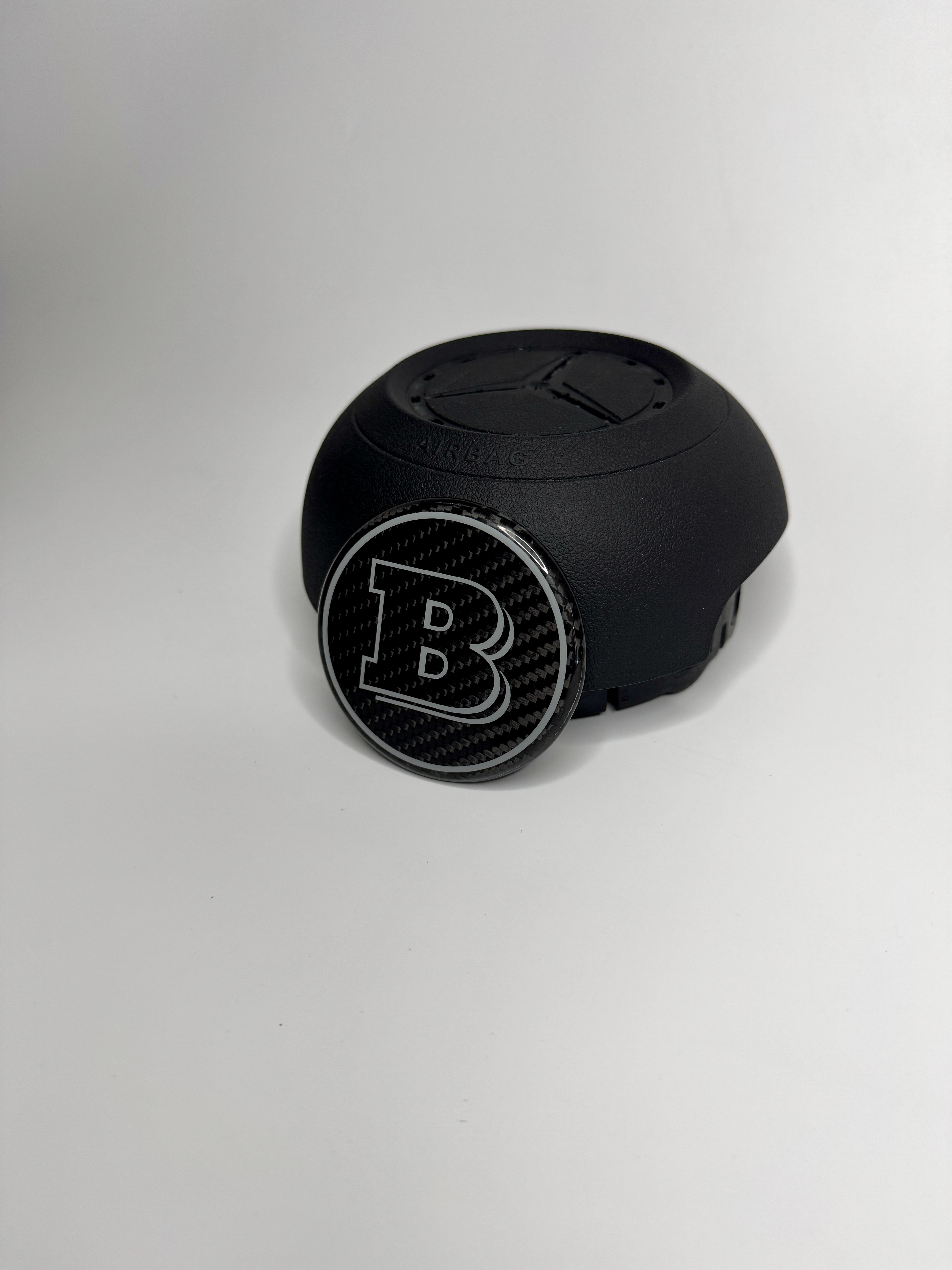 Emblemat Brabus Grey na poduszce powietrznej do Mercedesa G-Class 2024+