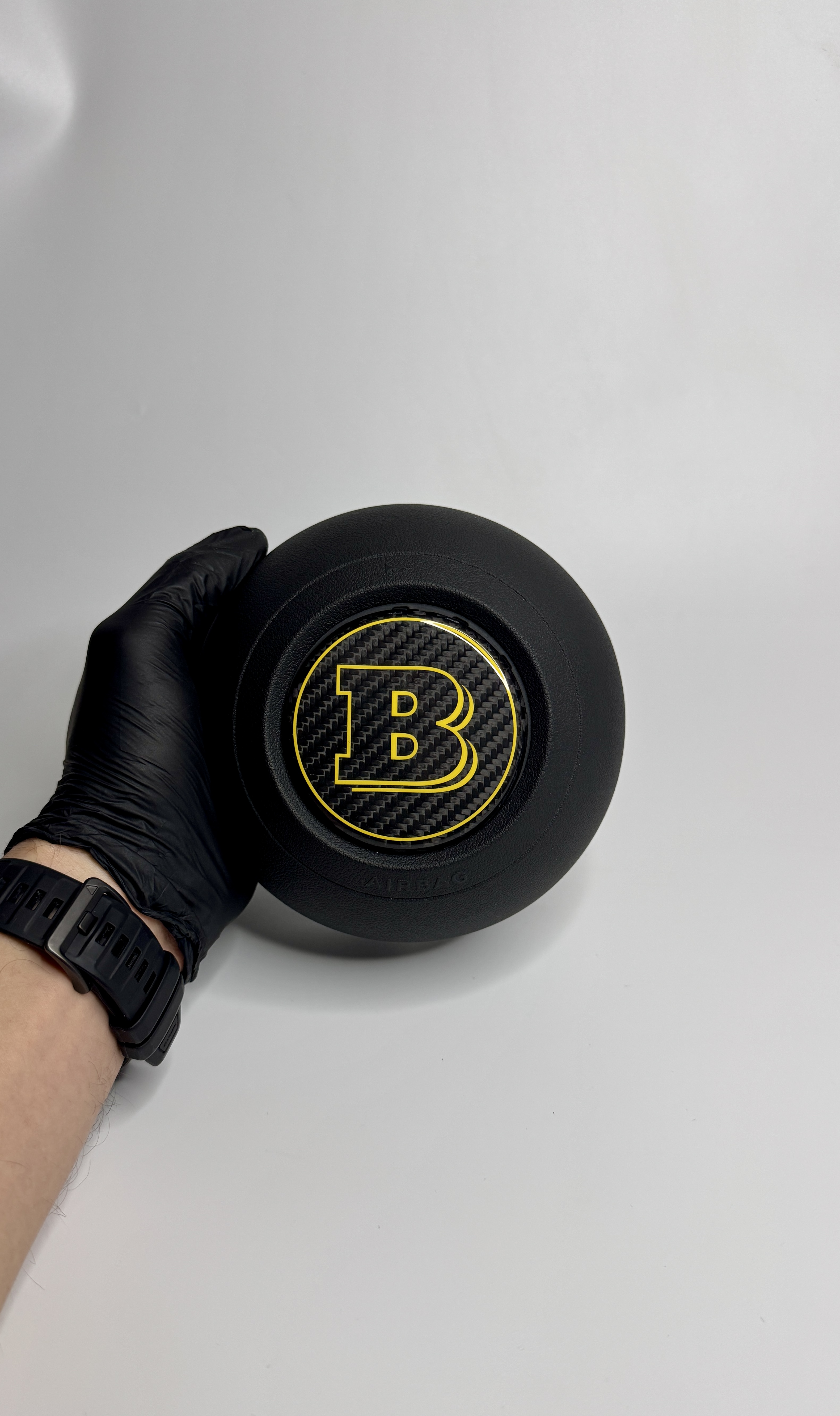 Emblemat Brabus Yellow na poduszce powietrznej do Mercedesa G-Class 2024+