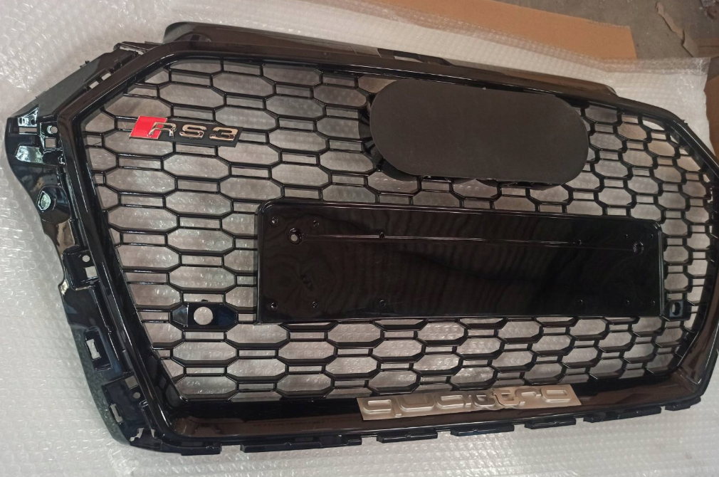 Grill Audi A3 2016+ wzor RS3 czarny połysk