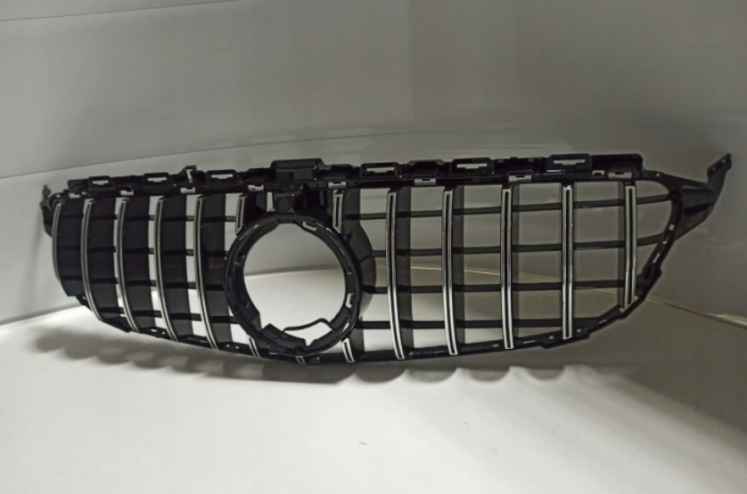 Grill Mercedes C-class W205 19+ GT kamera