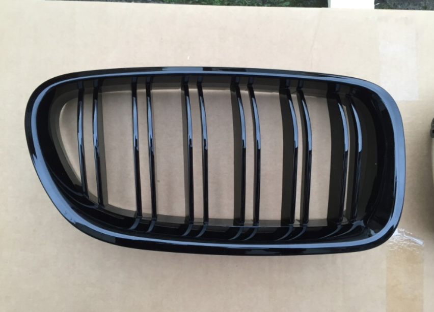 Grill nerki BMW 5 F10 2010-2016 czarny połysk