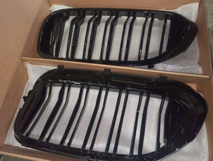 Grill atrapa nerki BMW 5 G30 czarny połysk 17-20