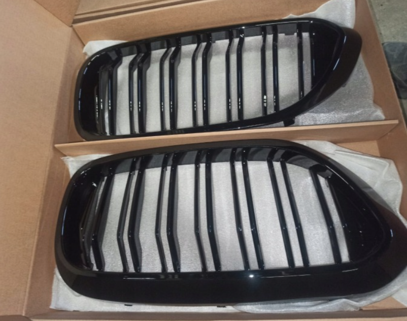 Grill atrapa nerki BMW 5 G30 czarny połysk 17-20