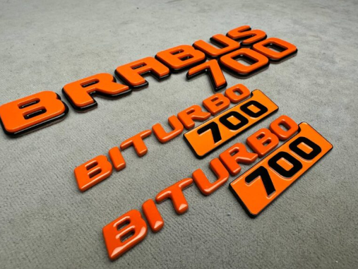 Zestaw emblematów Mercedes-Benz W463A W464 2018-2024 G-klasa styl Brabus biturbo 700 Orange