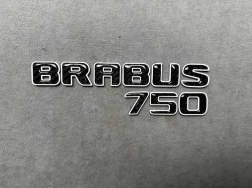 Napis Brabus 750 white i karbon Mercedes-Benz W463A W464 2018-2024 G-klasa
