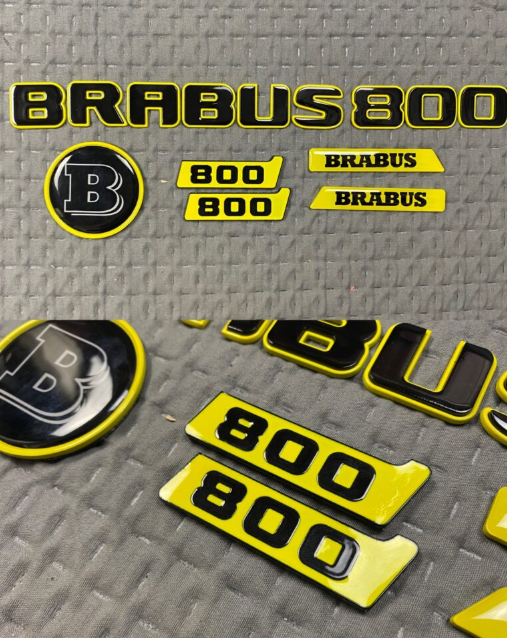 Zestaw emblematów Mercedes-Benz W463A W464 2018-2024 G-klasa styl Brabus 800 yellow