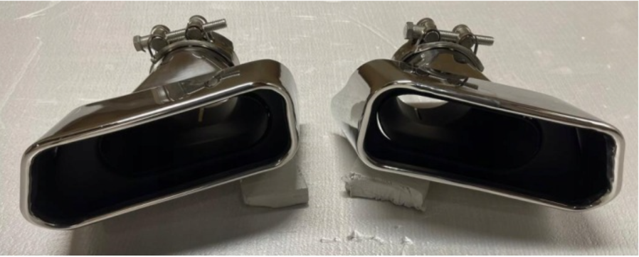 Końcówki wydechu BMW F10