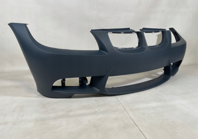 ZDERZAK PRZEDNI BMW E90 2005-2008 styl M3 w stylu M3 halogeny