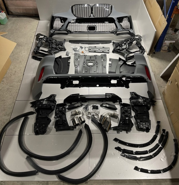 Body kit zderzak przód tył progi BMW X5 G05 2018- styl X5M F95