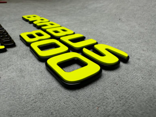 Zestaw emblematów Mercedes-Benz W463A W464 2018-2024 G-klasa styl Brabus biturbo 800 lime green