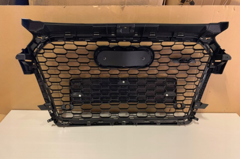 Atrapa grill Audi A1 2015-2018 po liftingu RS1 Black Quattro