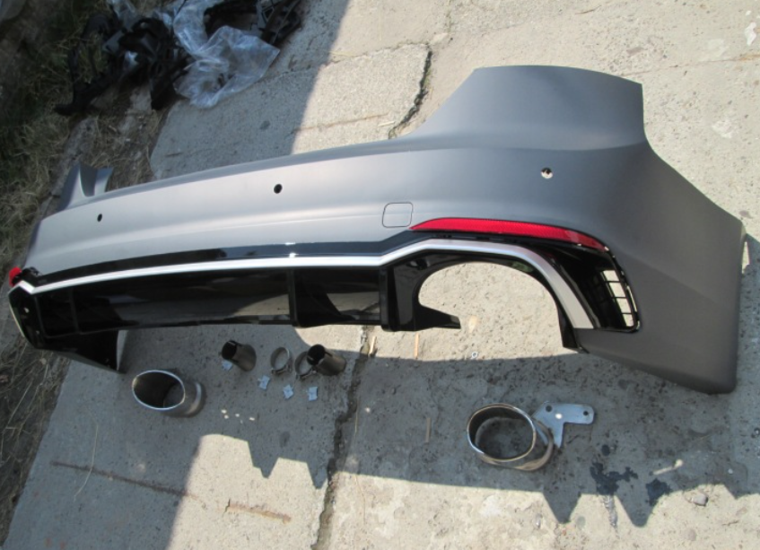 Tylny zderzak Audi A5 2016-2019 wzor Rs5 (4 DRZWI )