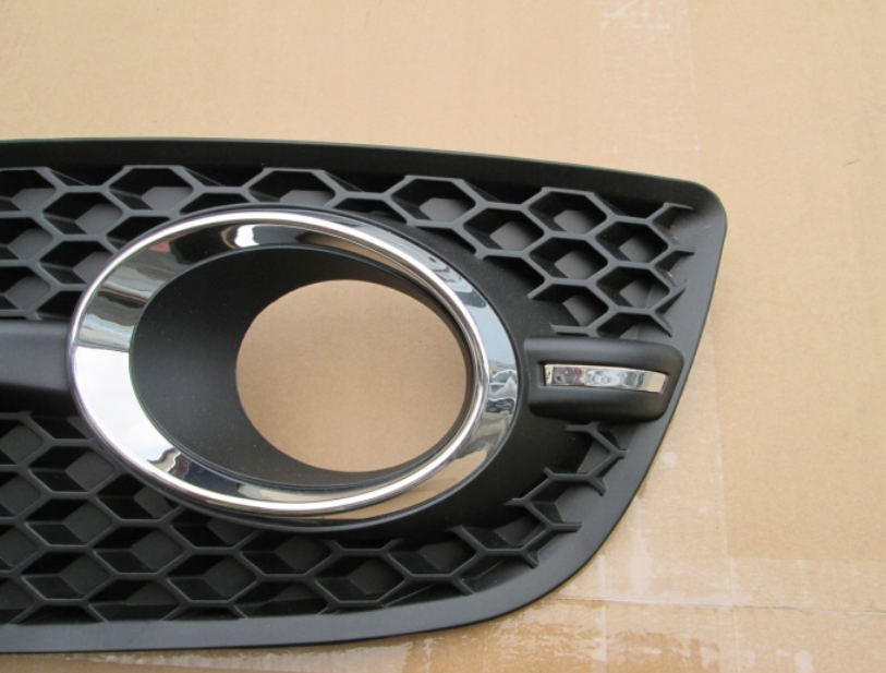 Kratki halogenów zderzak Audi Q5 2008-2011