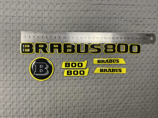 Zestaw emblematów Mercedes-Benz W463A W464 2018-2024 G-klasa styl Brabus 800 yellow