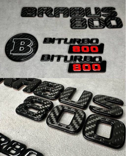 Zestaw emblematów Brabus 800 w kolorze czarnym i karbonowym do WSZYSTKICH modeli Mercedesa