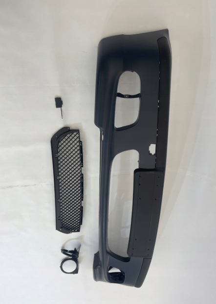 Zderzak przód do BMW E46 M-tech wersja 4 drzwi