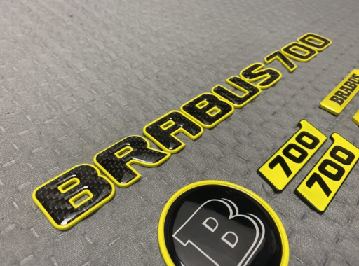 Zestaw emblematów Mercedes-Benz W463A W464 2018-2024 G-klasa styl Brabus Rocket 700 yellow