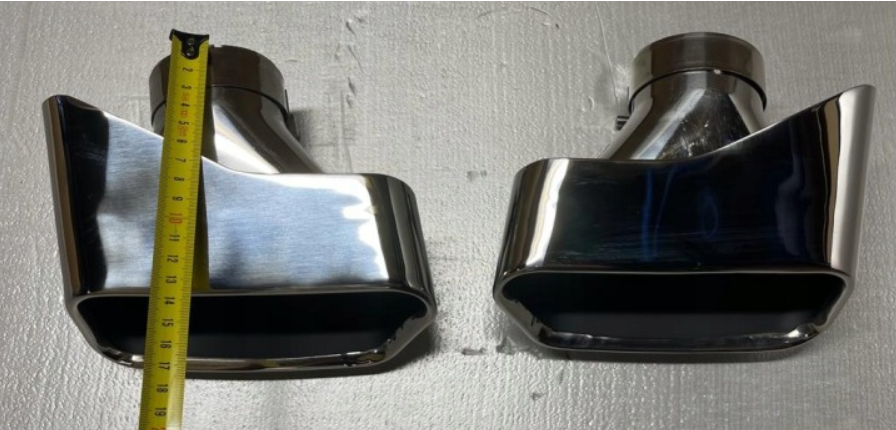 Końcówki wydechu BMW F10