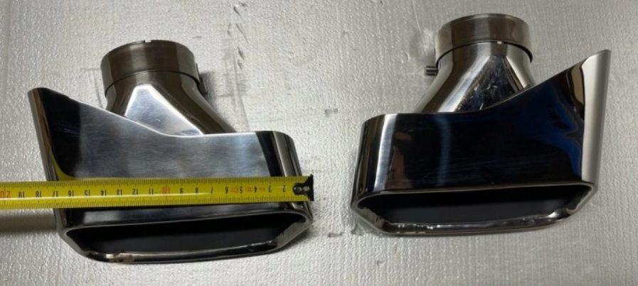 Końcówki wydechu BMW F10